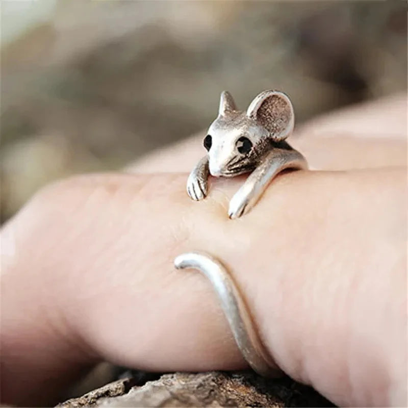 Mouse Ring (Costume Jewelry)